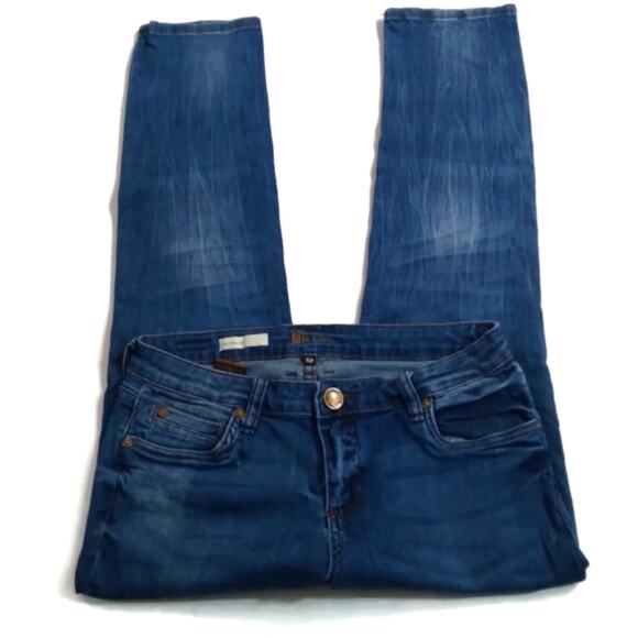 J102 Kut from the Kloth Midrise Boyfriend 6P - Picture 2 of 7